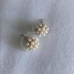 Gold and pearl stud earrings